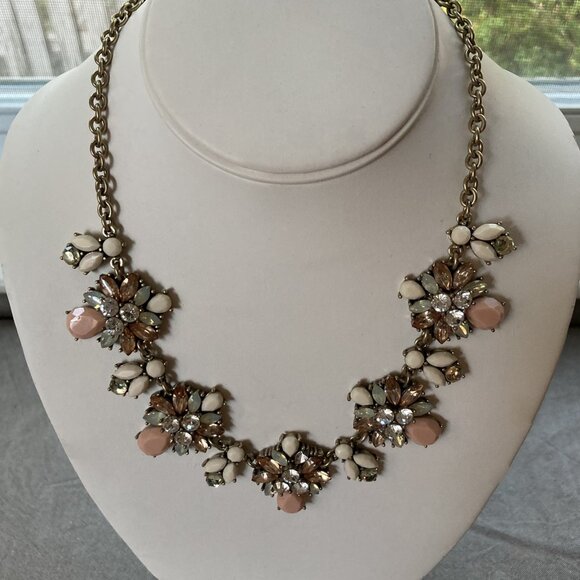 Statement Necklace, Peach Pink Pastel & Rhinestones, Gold Tone, Retro Vibes! - Picture 9 of 10